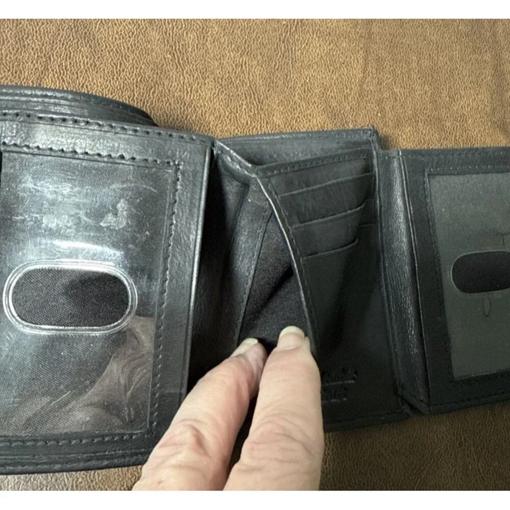 Paul & Taylor Men's Genuine Leather Trifold Wallet w/ Foldouts - Soft Supple EUC